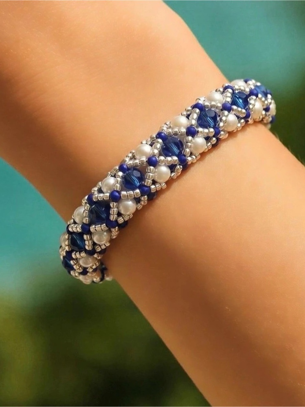 Beaded Bracelet Set in Blue & White